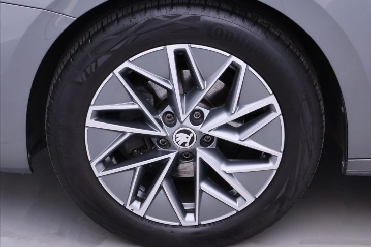 Škoda Octavia 2,0 TDI 110kW DSG Matrix DPH