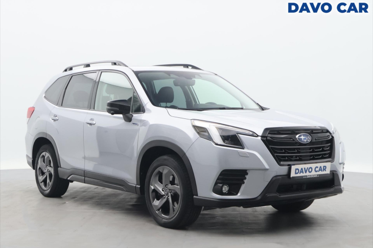 Subaru Forester 2,0 e-BOXER CVT Executive CZ