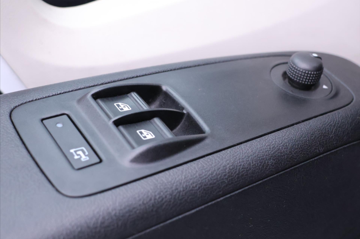 Peugeot Boxer 2,2 HDI 103kW CZ 1Maj L4H2 DPH