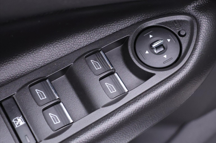 Ford Kuga 2,0 TDCi 103kW 4x4 Titanium+