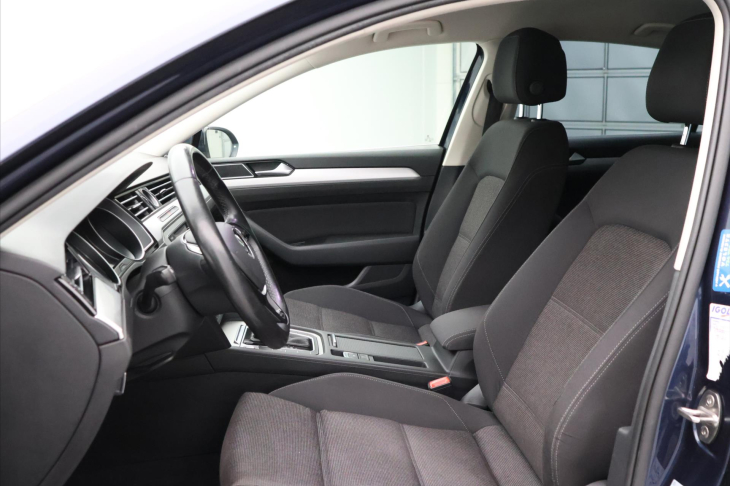 Volkswagen Passat 1.4 TSI 110kW LED DSG Tažné