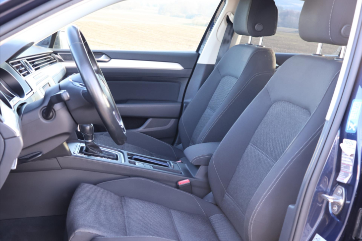 Volkswagen Passat 1,4 TSI 110kW DSG Comfort LED