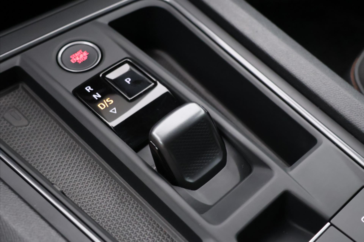 Cupra Leon 2,0 TSI 140 kW DSG ST CZ
