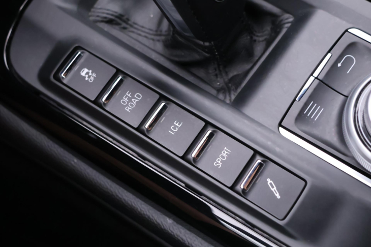 Maserati Levante 3,0 D 184 kW 4x4 Automat Kůže