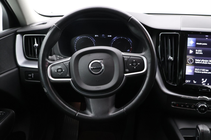 Volvo XC60 2,0 B4 Drive-E MomentumPro AWD