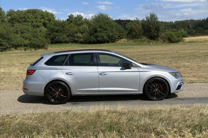 Seat Leon 2,0 TSI Cupra 221kW 4Drive DSG