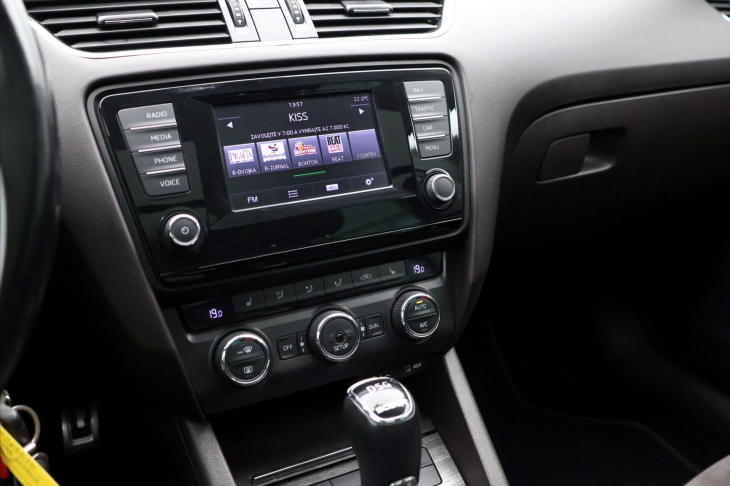 Škoda Octavia 2.0 TDI 135kW DSG Scout Xenon