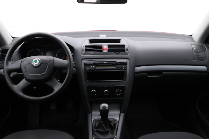 Škoda Octavia 1,6 i 75kW CZ 1.Maj Klima Tour
