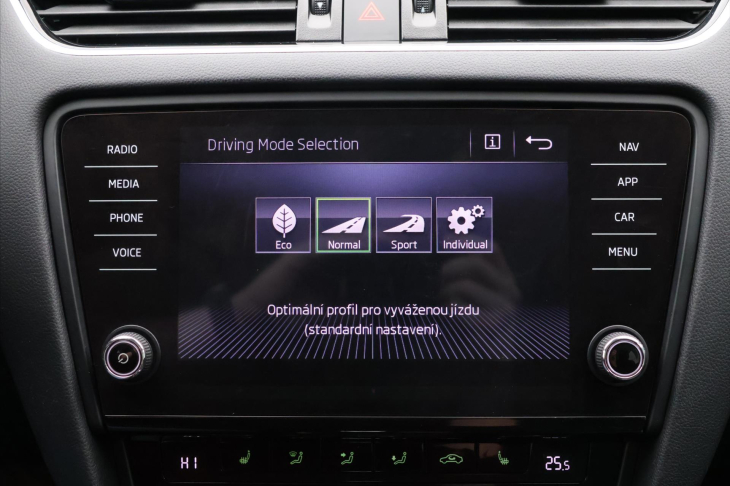 Škoda Octavia 2,0 TDI 110kW DSG CZ Style DPH
