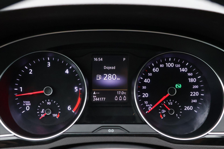 Volkswagen Passat 2.0 TDI 4MOT DSG Highline DPH
