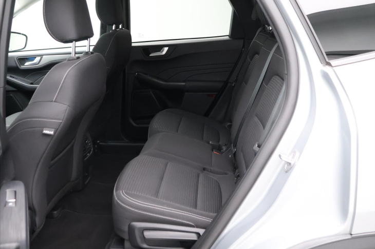 Ford Kuga 2,5 Hybrid 140kW AWD Titanium