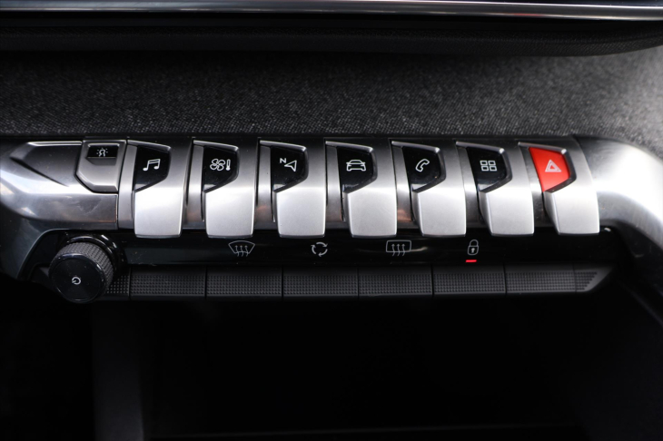 Peugeot 3008 1,2 PT 96kW GT- Line