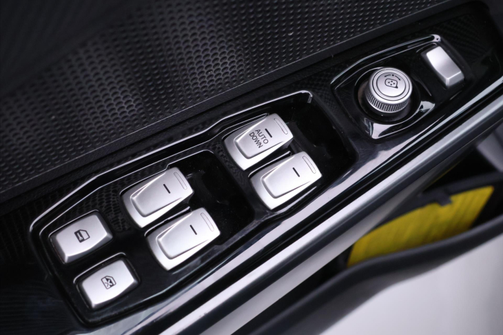 SsangYong XLV 1,6 e-XDi 85kW Klima 1.Maj