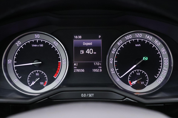 Škoda Superb 2,0 TDI 140kW DSG L&K Xenon