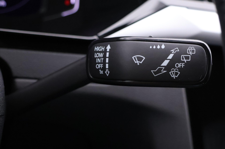 Volkswagen Arteon Shooting Brake 2,0 TSI 206 kW R-line DSG DPH CZ