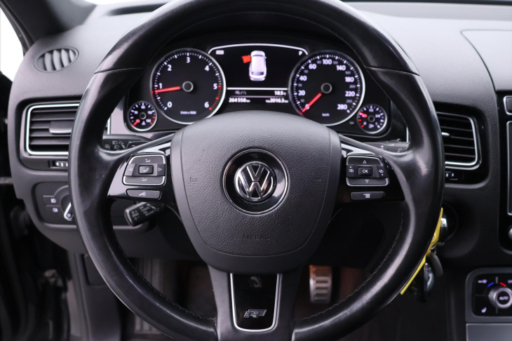 Volkswagen Touareg 3,0 TDI 193kW DSG R-line 4M