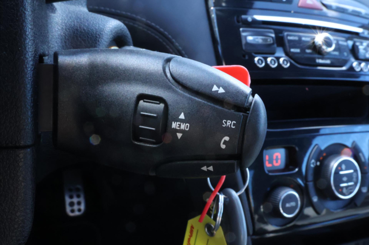 Peugeot RCZ 1,6 16V 147kW Allure Navi