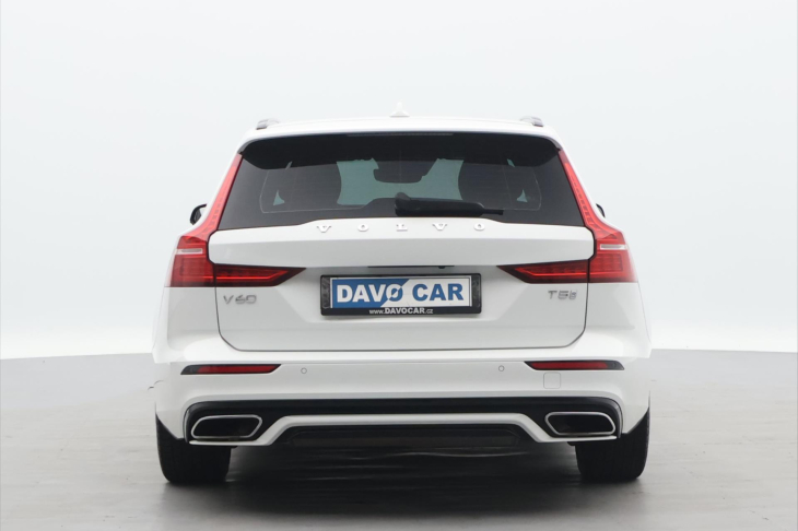 Volvo V60 2,0 T5 184kW Drive-E R-Design