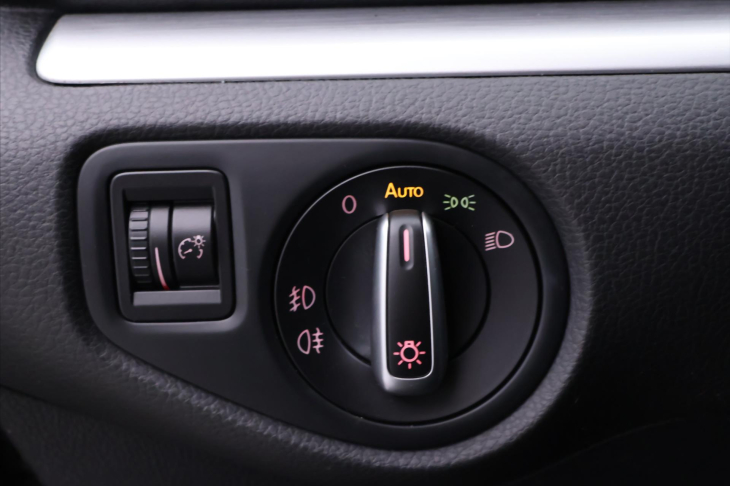 Volkswagen Sharan 2,0 TDI 130kW DSG CZ Highline