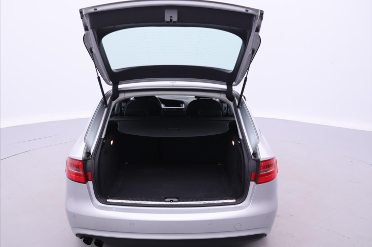 Audi A4 2,0 TDI 105kW Aut. CZ Klima