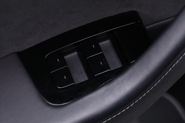 Tesla Model 3 Long Range AWD 75kWh