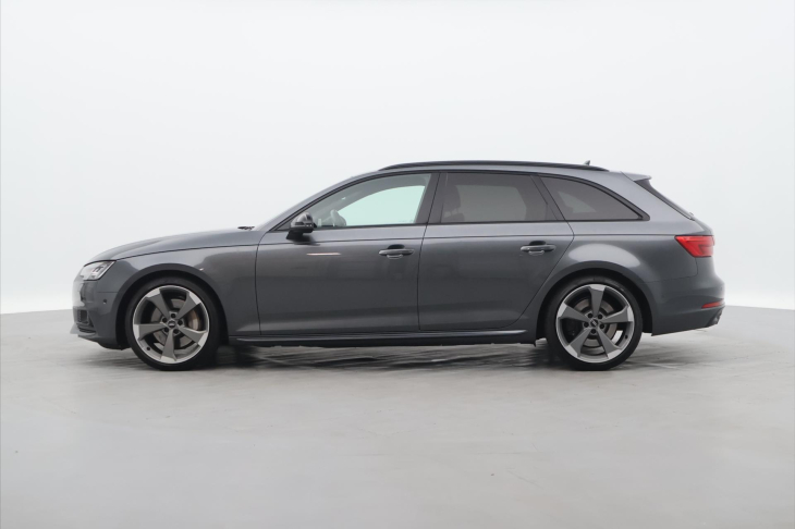 Audi A4 3,0 TDI 200kW quattro Navi