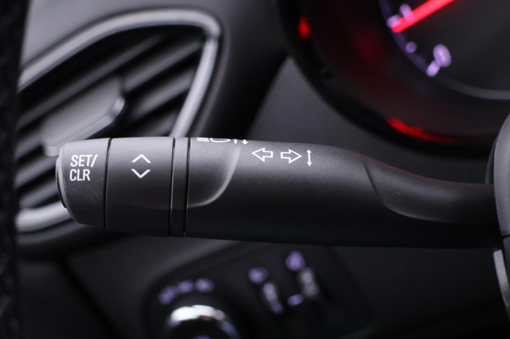 Opel Crossland X 1,2 T 81kW Aut.klima CZ