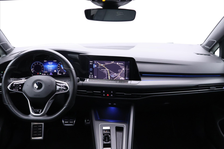 Volkswagen Golf 1,5 eTSI 110kW DSG R-Line LED