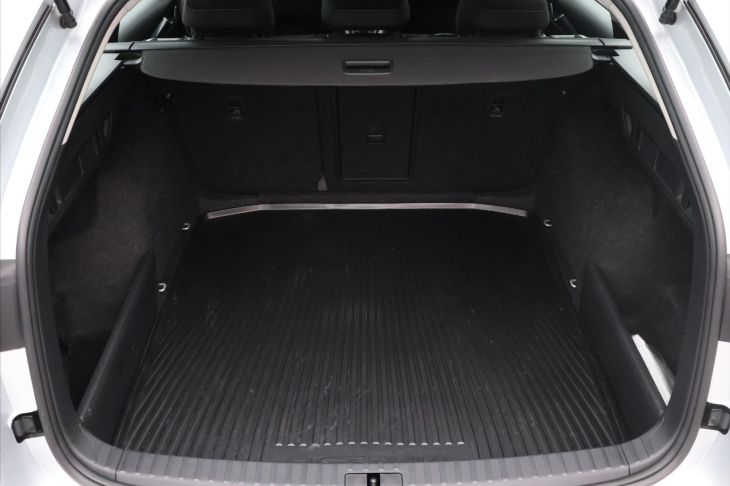 Škoda Octavia 2,0 TDI 85kW Ambition CZ DPH