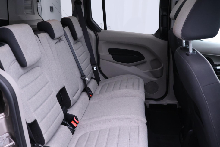 Ford Tourneo Connect 1,5 TDCI Titanium Tažné CZ