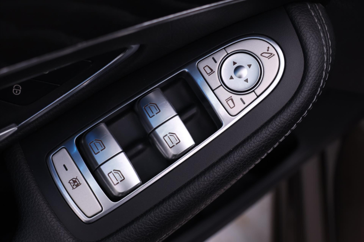 Mercedes-Benz Třídy C 2,1 250d 150kW 4Matic CZ DPH