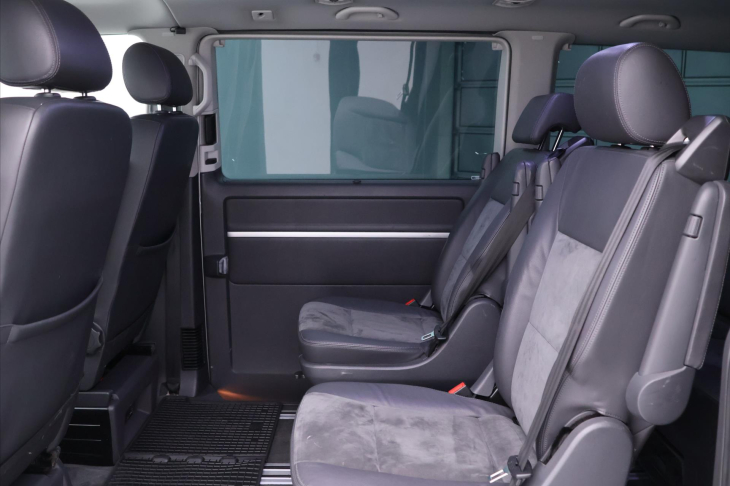Volkswagen Multivan 2,0 TDI DSG 4M CZ Highline
