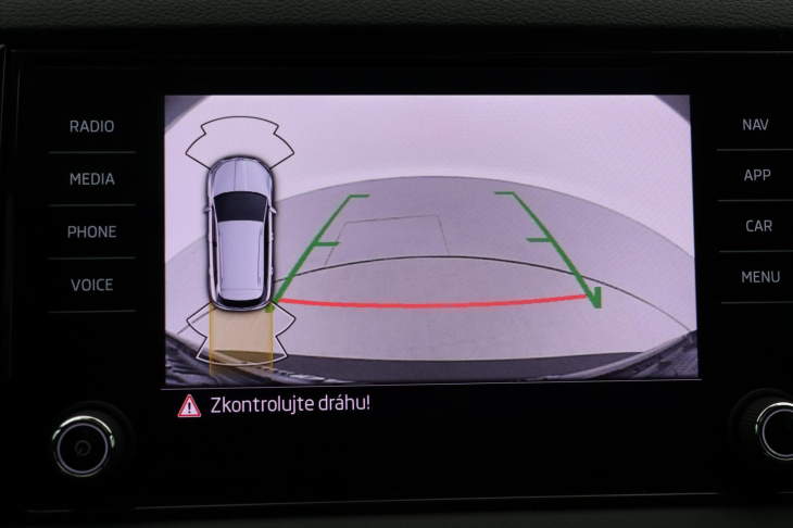 Škoda Karoq 2,0 TDI DSG Sportline 4x4 DPH