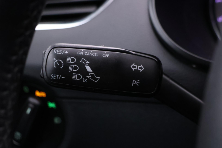 Škoda Octavia 2,0 TDI DSG 4x4 CZ Style DPH