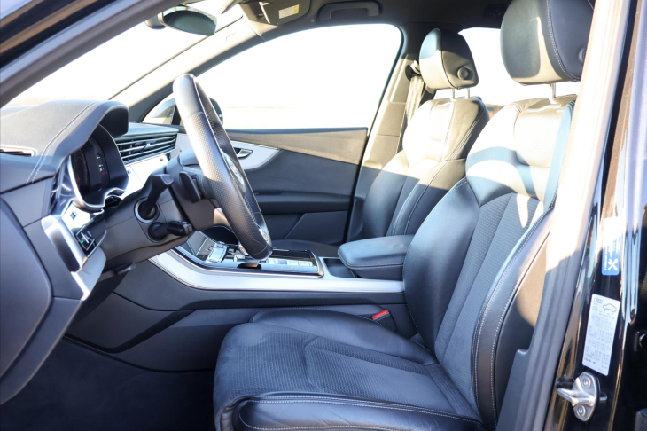 Audi Q7 3,0 TDI quattro tiptronic S line