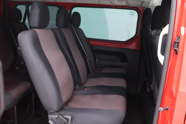 Renault Trafic 2,0 dci 110kW CZ DPH 9 Míst Aut