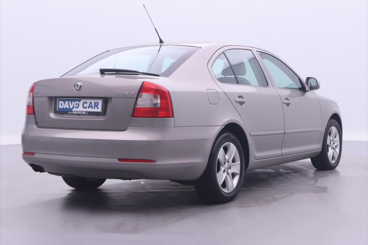 Škoda Octavia 1,4 TSI DSG Elegance Serv. kn