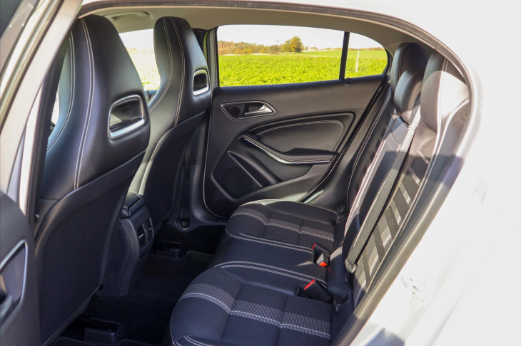 Mercedes-Benz GLA 2,1 220d 4Matic Aut. CZ LED