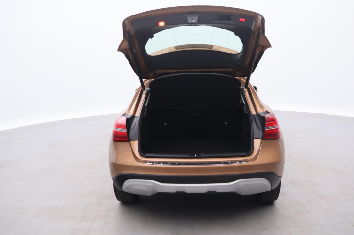 Mercedes-Benz GLA 2,1 200d 100kW 4Matic CZ DPH