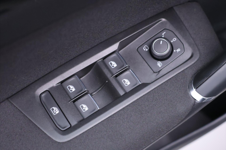 Volkswagen Touran 2,0 TDI 110kW Sound LED DPH