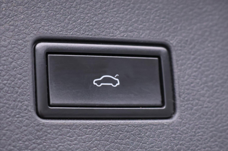 Volkswagen Passat 2,0 TDI R-line Highline