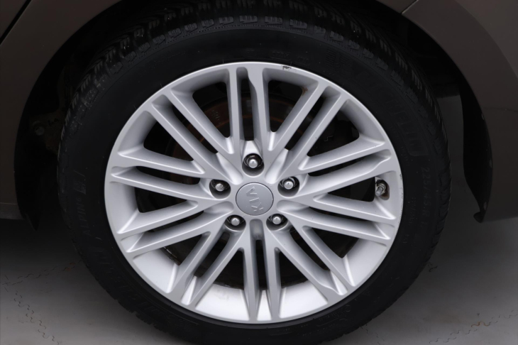 Kia Carens 1,7 CRDI 104kW Aut.klima