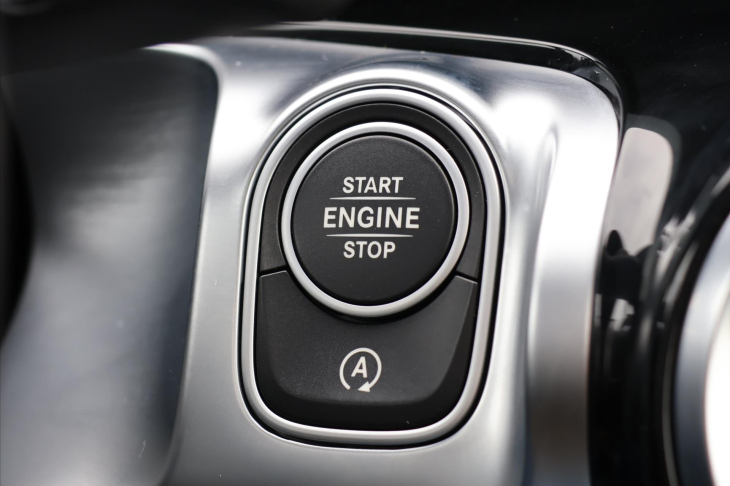 Mercedes-Benz GLB 2,0 220 4MATIC AMG Premium Plus