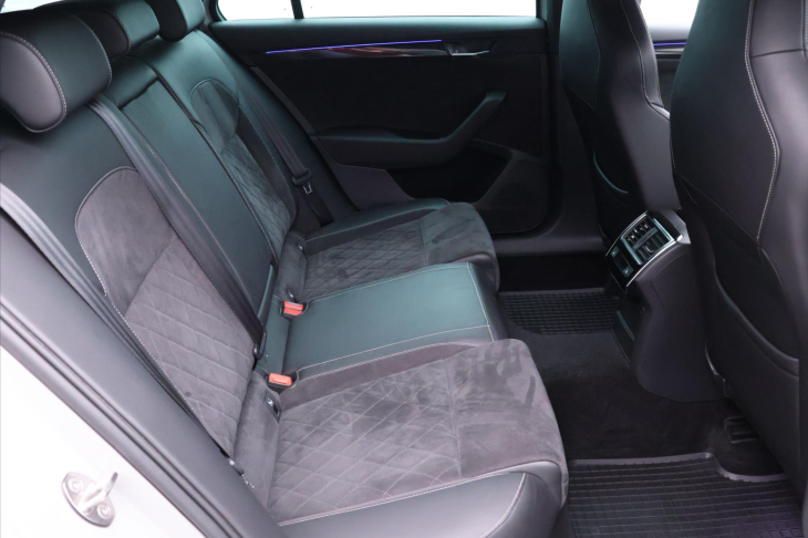 Škoda Superb 2,0 TDI 140 kW Sportline DSG