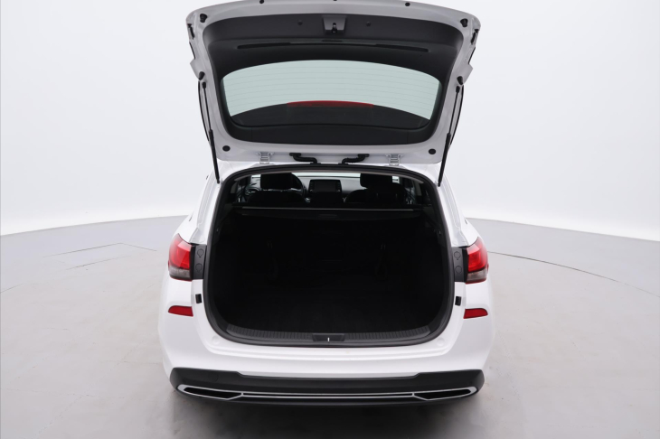 Hyundai i30 1,6 CRDi 85kW Style CZ DPH