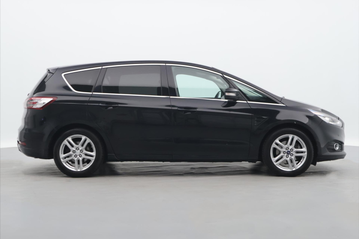 Ford S-MAX 2,0 TDCi Aut. Titanium 7-Míst