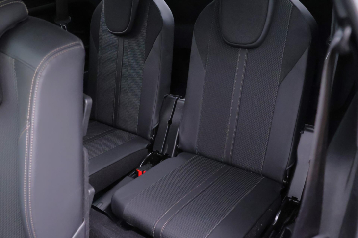 Peugeot 5008 2,0 BlueHDI 130kW CZ 1.Maj. GT