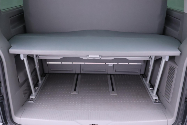 Volkswagen California 2,0 TDI 132kW CZ 7míst DPH Beach