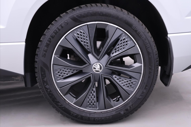 Škoda Karoq 2,0 TSI DSG 4x4 Sportline DPH