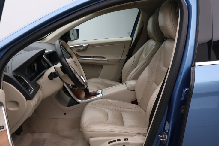 Volvo XC60 2,4 D5 169kW CZ Inscription